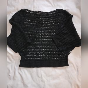 Women's short-sleeved knit crop sweater